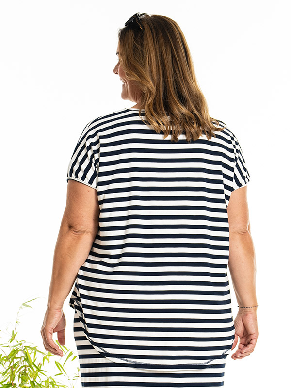 GITTE - Plus Size T-paita fra Gozzip