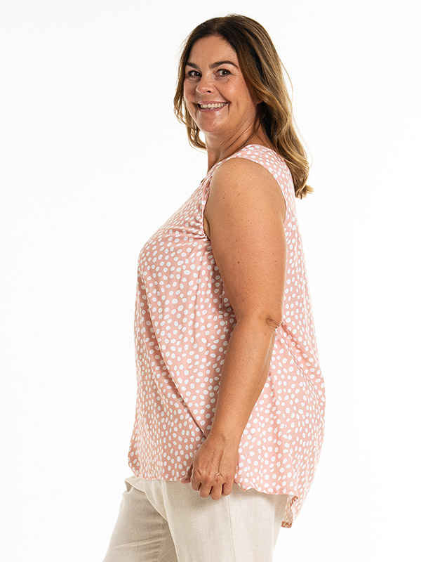 BEATA - Plus Size Toppi fra Gozzip