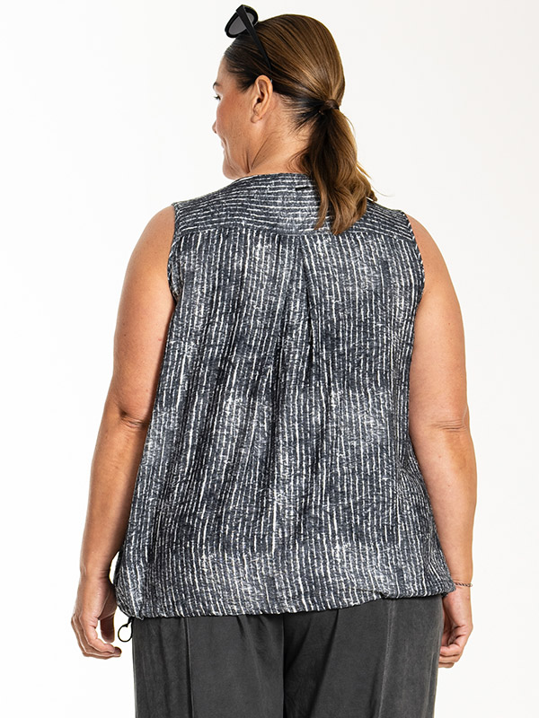 LORENA - Plus Size Toppi fra Gozzip Black