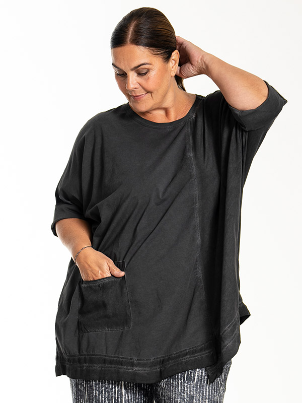 LAYLA - Plus Size T-paita fra Gozzip Black