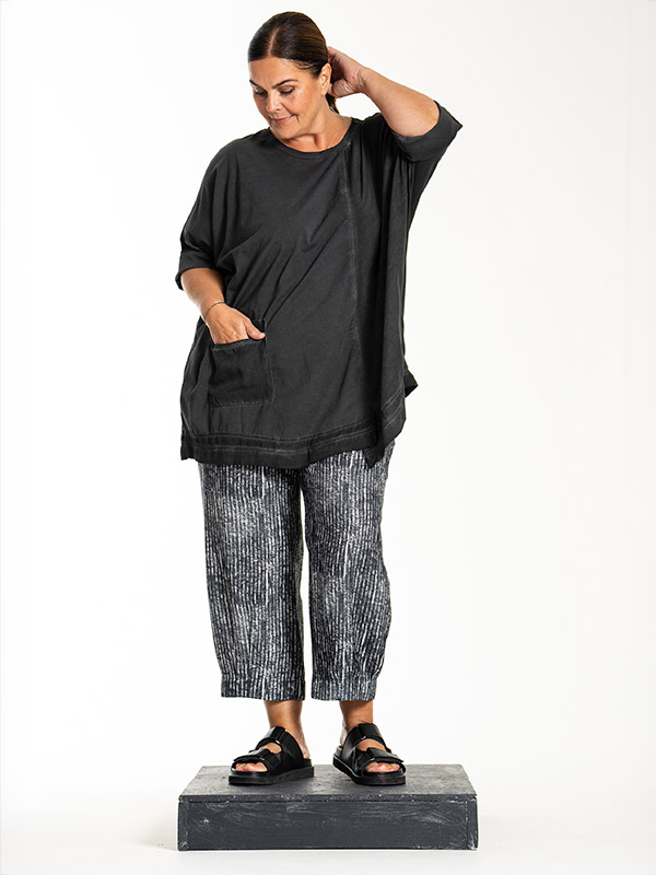 LAYLA - Plus Size T-paita fra Gozzip Black