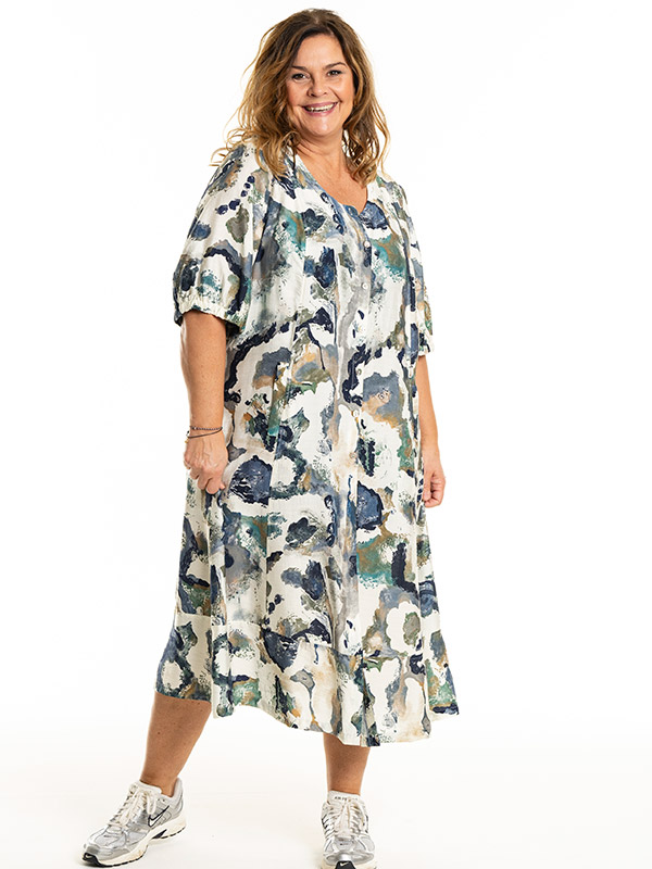 MILLE - Plus Size Mekko fra Gozzip