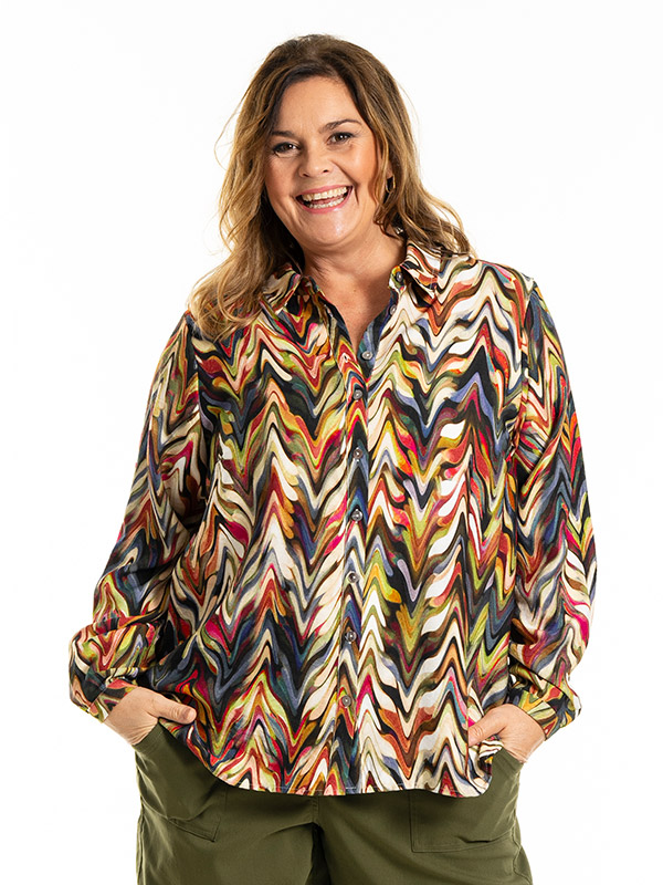 KARINA - Plus Size Paita fra Gozzip