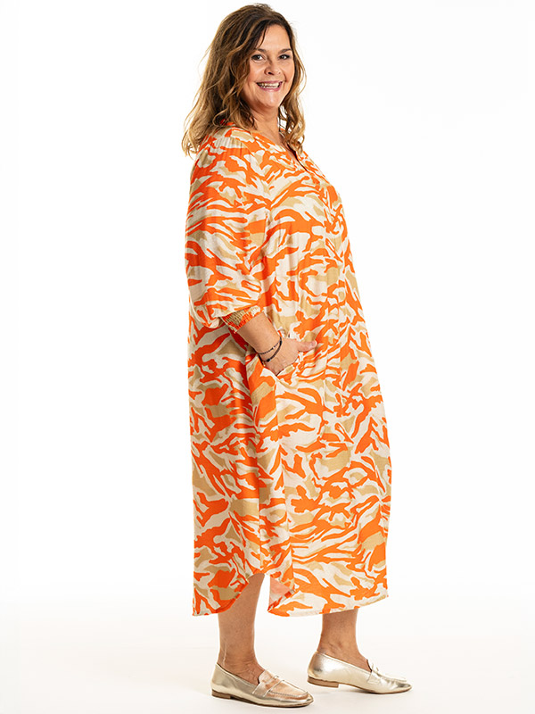 VALDIS - Plus Size Mekko fra Gozzip