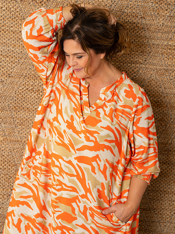 VALDIS - Plus Size Mekko fra Gozzip