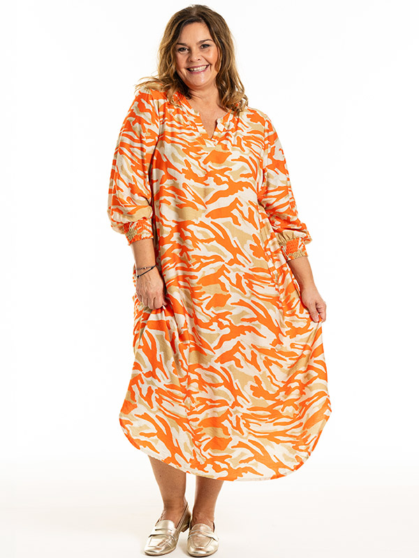 VALDIS - Plus Size Mekko fra Gozzip