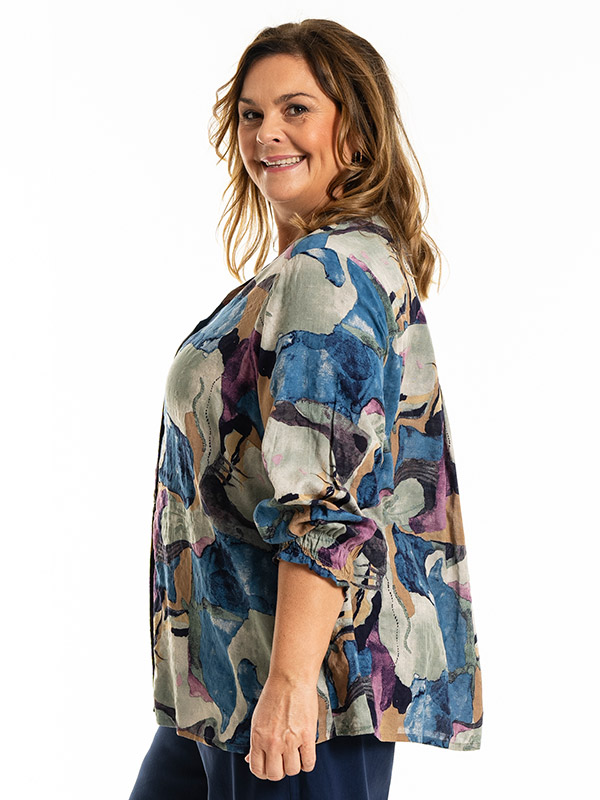 GHITA - Plus Size Pusero fra Gozzip