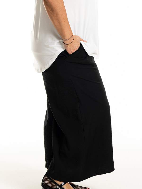 MILLIE - Plus Size Housut fra Gozzip