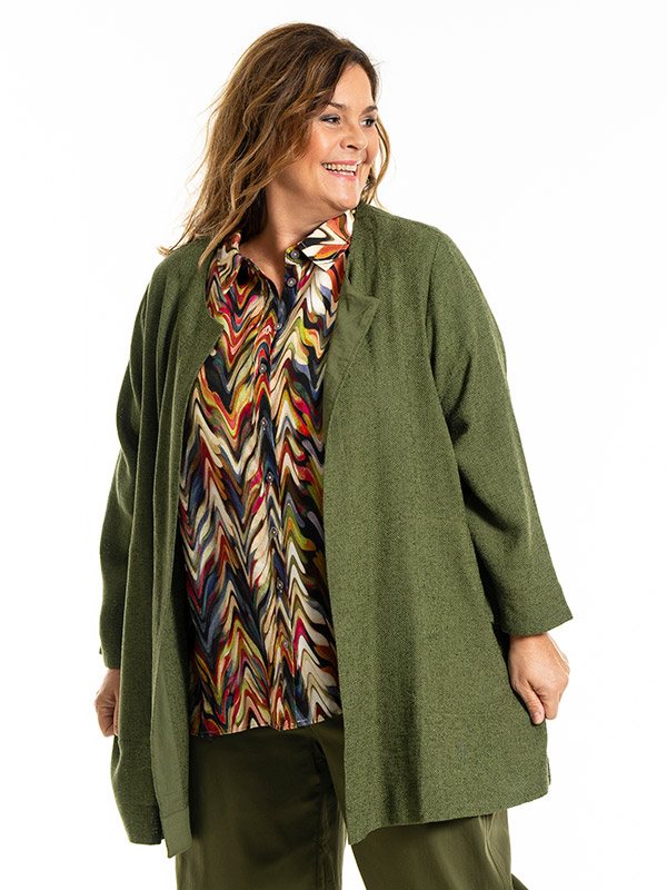 JOSEFIN - Plus Size Neuletakki fra Gozzip