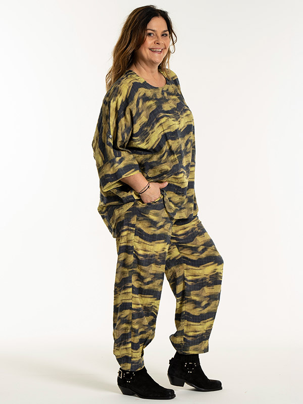 GILA - Plus Size Housut fra Gozzip