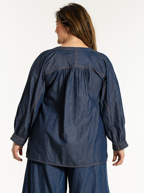 MILA - Plus Size Pusero fra Gozzip