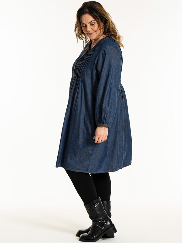 JOHANNE - Plus Size Tunic fra Gozzip
