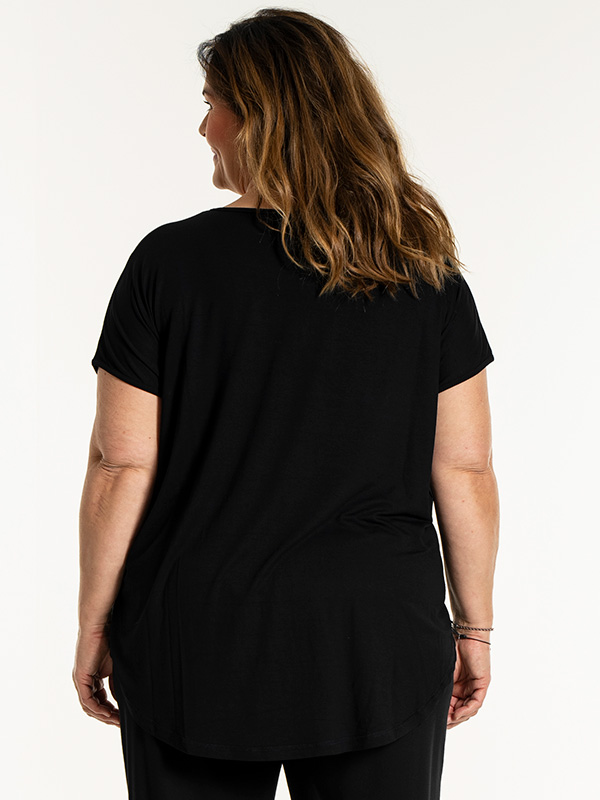GITTE - Plus Size T-paita fra Gozzip