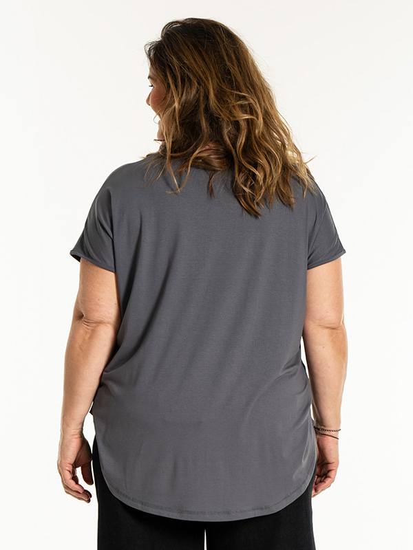 GITTE - Plus Size T-paita fra Gozzip