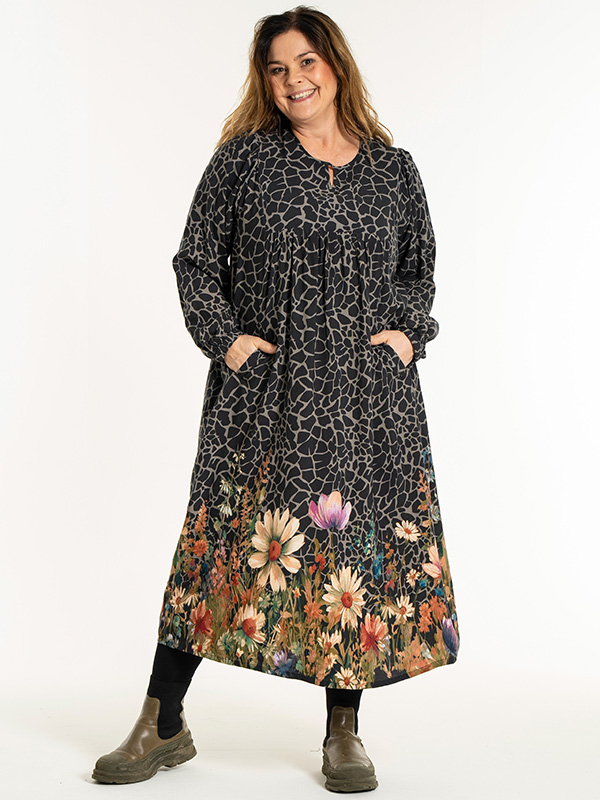 ILSE - Plus Size Mekko fra Gozzip