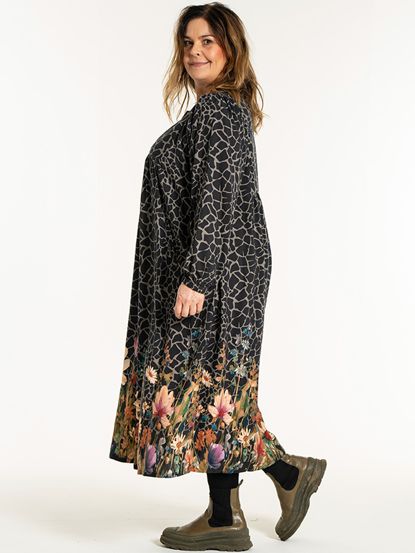 ILSE - Plus Size Mekko fra Gozzip