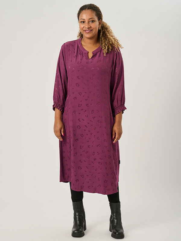 AULINE - Plus Size Mekko fra Pont Neuf