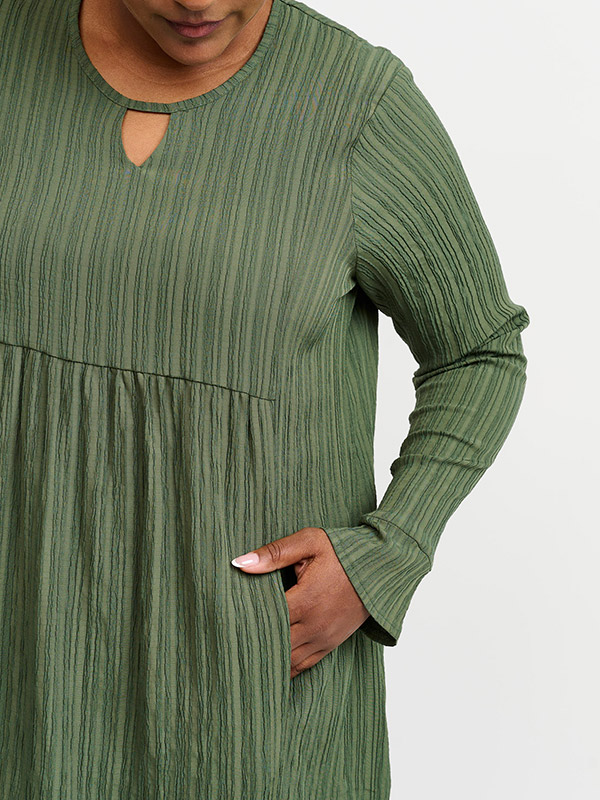 CATH - Plus Size Mekko fra Pont Neuf