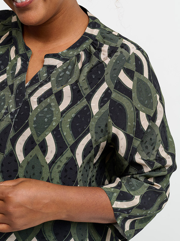 FRANCY TEA - Plus Size Pusero fra Pont Neuf