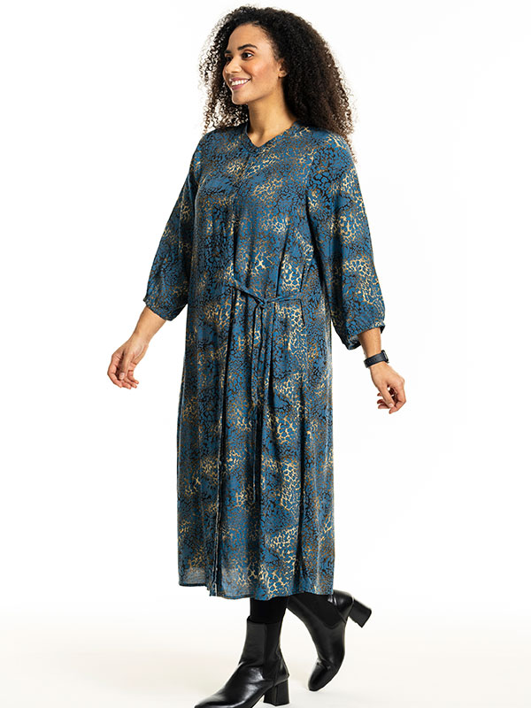 BRIANNE - Plus Size Mekko fra Studio