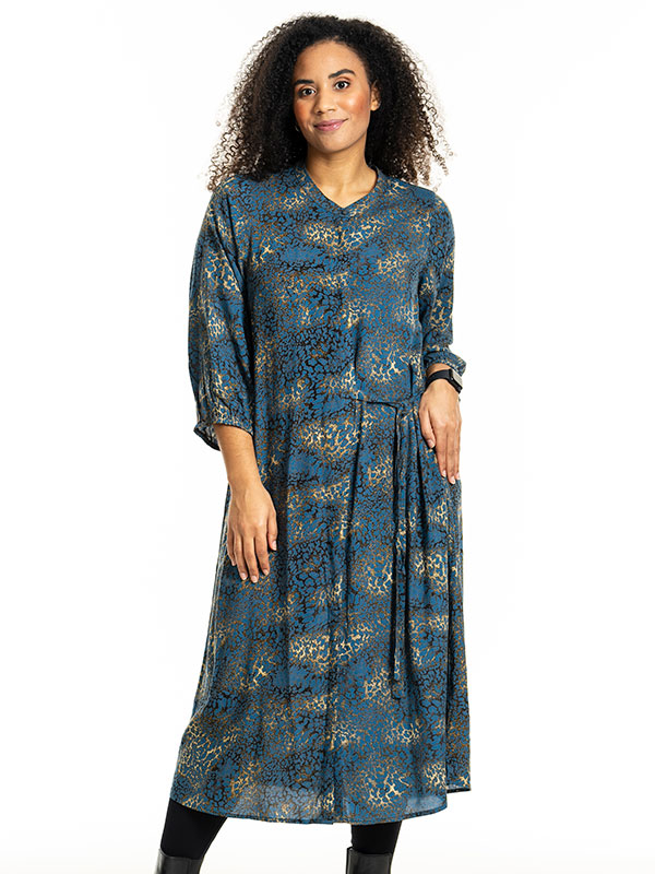 BRIANNE - Plus Size Mekko fra Studio