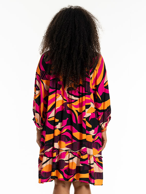 JEANETT - Plus Size Mekko fra Studio