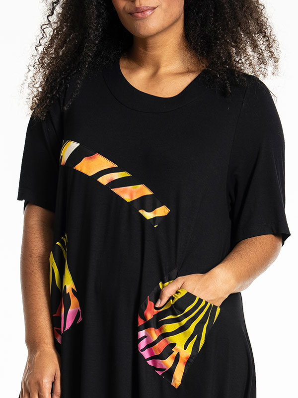 JOY - Plus Size Mekko fra Studio