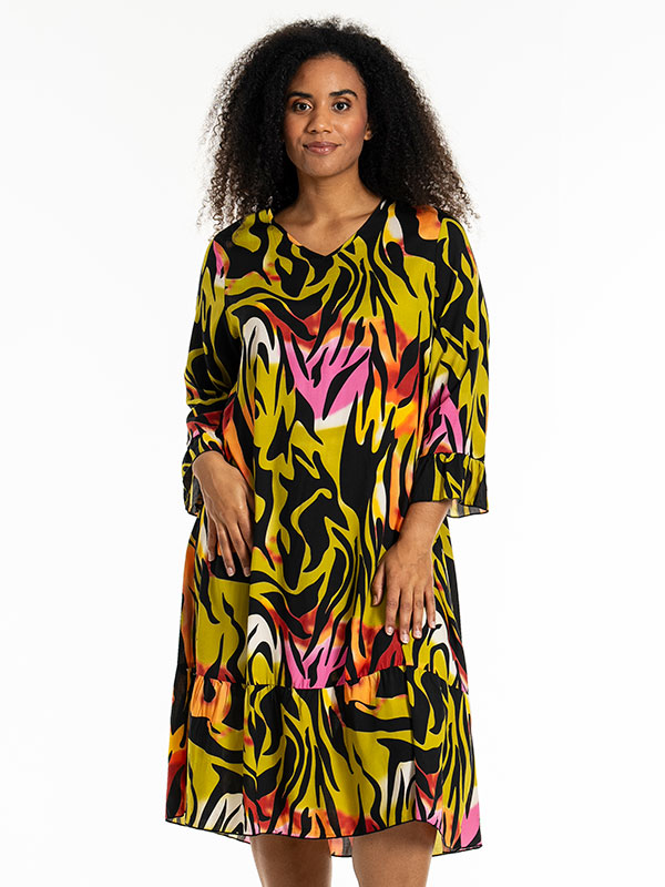 JUNNI - Plus Size Mekko fra Studio