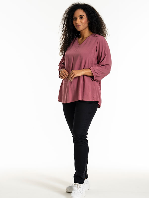 EMMY - Plus Size Pusero fra Studio