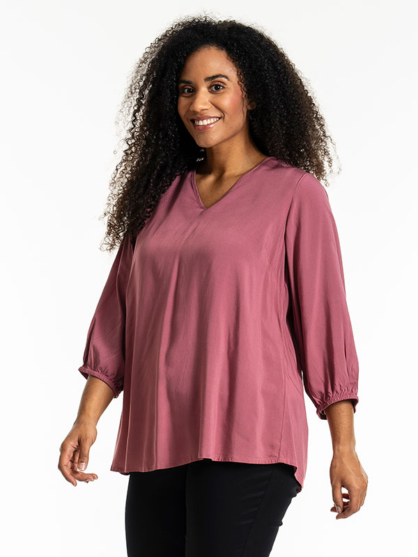 EMMY - Plus Size Pusero fra Studio