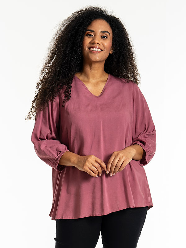 EMMY - Plus Size Pusero fra Studio