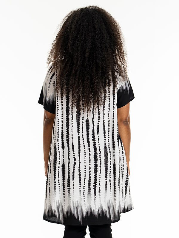 BIRGITTE - Plus Size Mekko fra Studio