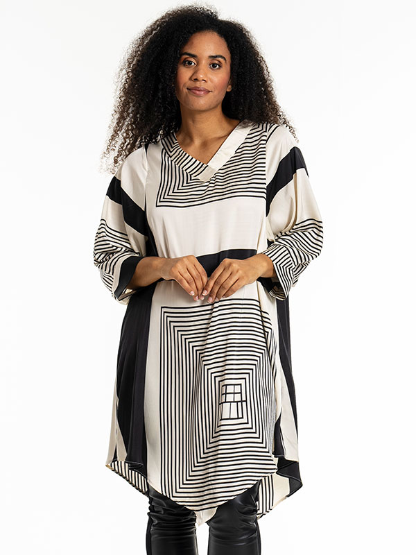 JULINE - Plus Size Tunic fra Studio