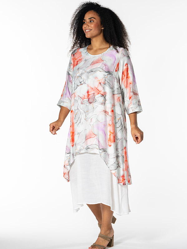 KEBIE - Plus Size Mekko fra Studio