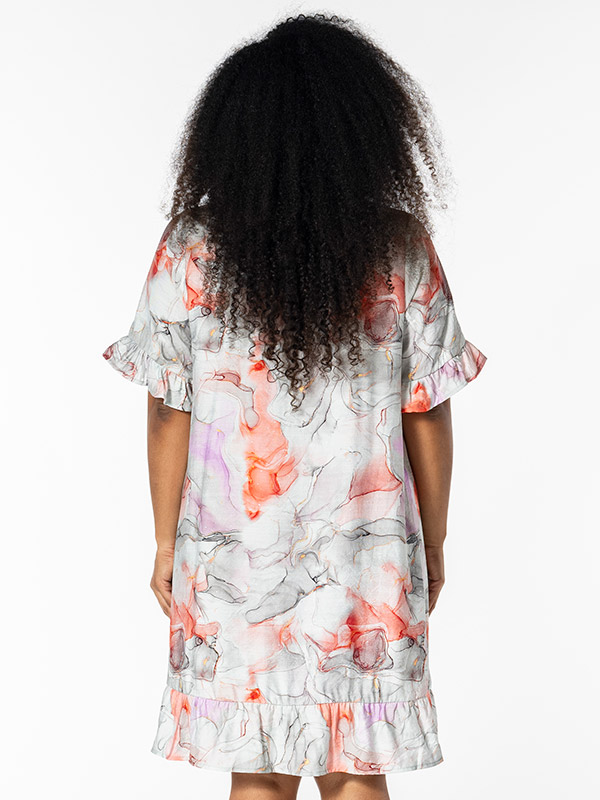 SIGNE - Plus Size Mekko fra Studio