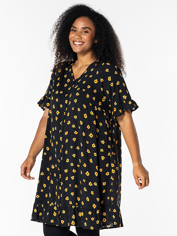 JETTE - Plus Size Mekko fra Studio