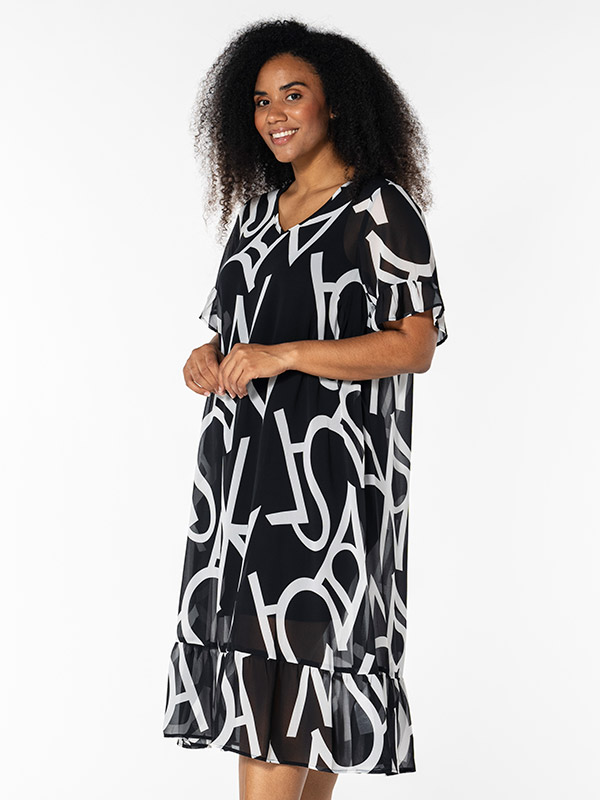 KARIN - Plus Size Mekko fra Studio
