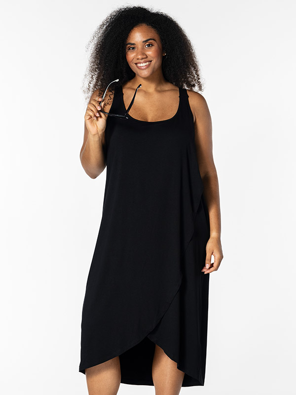 KONNý - Plus Size Mekko fra Studio