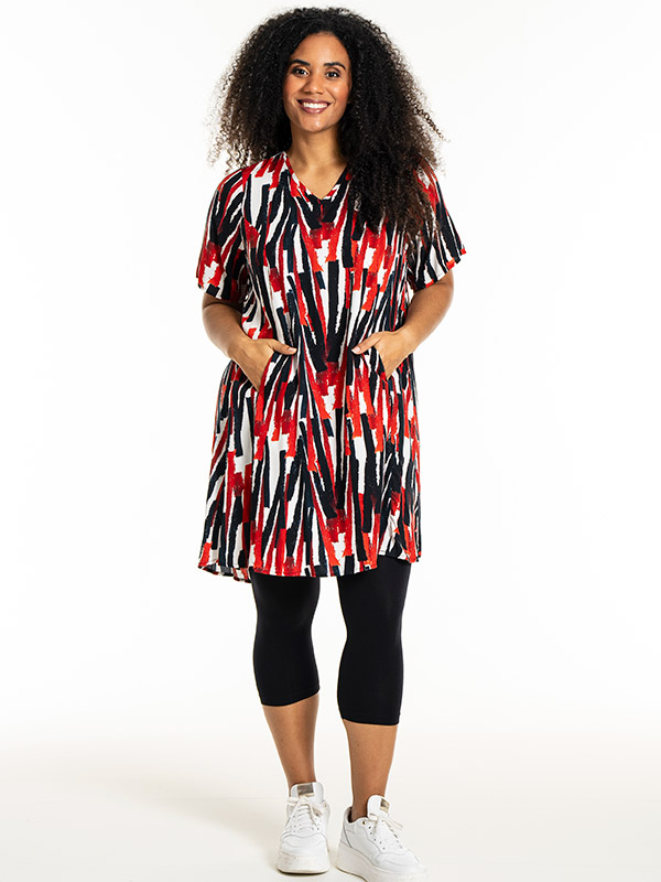BIRGITTE - Plus Size Mekko fra Studio