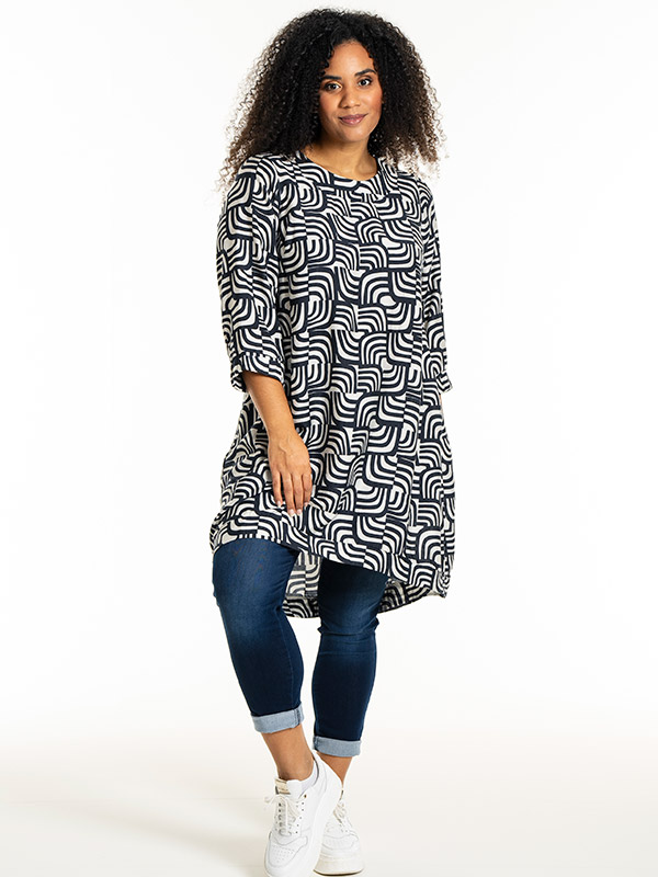 LONETTA - Plus Size Mekko fra Studio