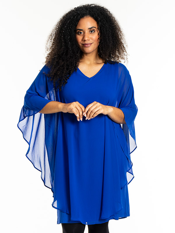 LEONORA - Plus Size Mekko fra Studio
