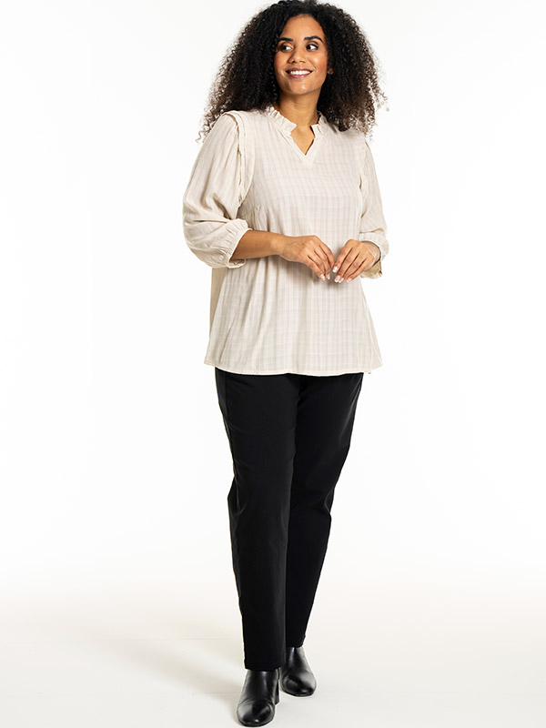 LINNEA - Plus Size Housut fra Studio