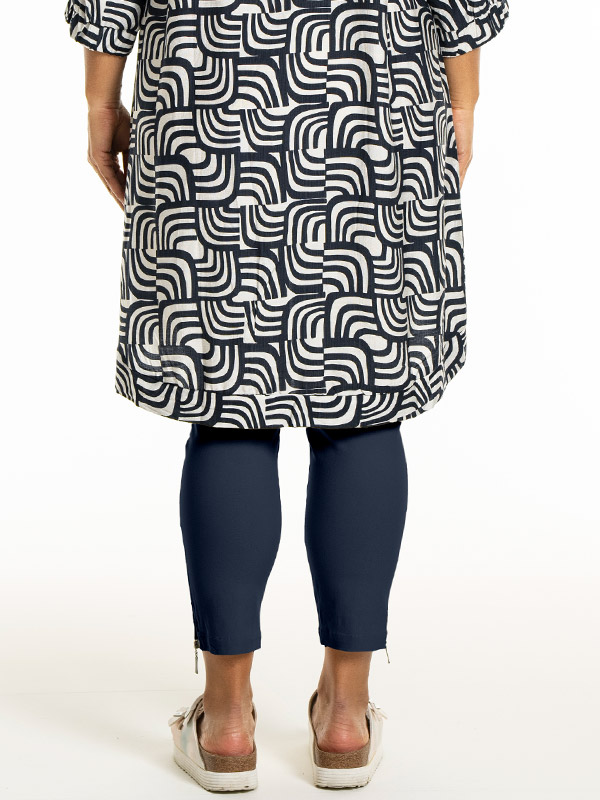 LENA - Plus Size Housut fra Studio