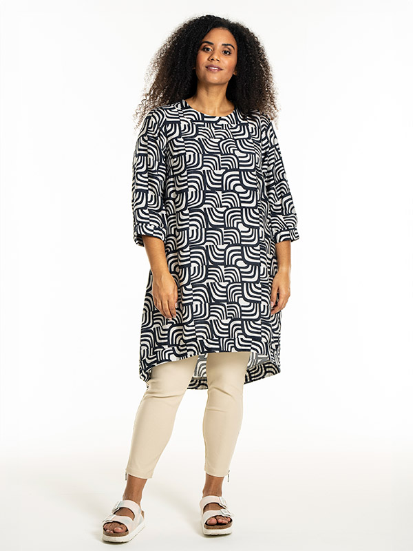 LENA - Plus Size Housut fra Studio