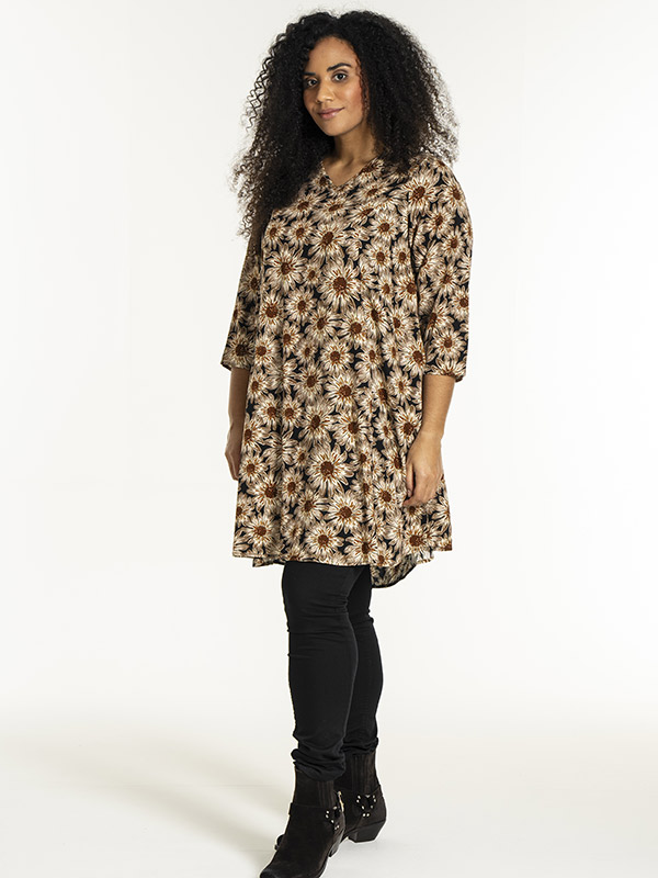 BIRGITTE - Plus Size Mekko fra Studio