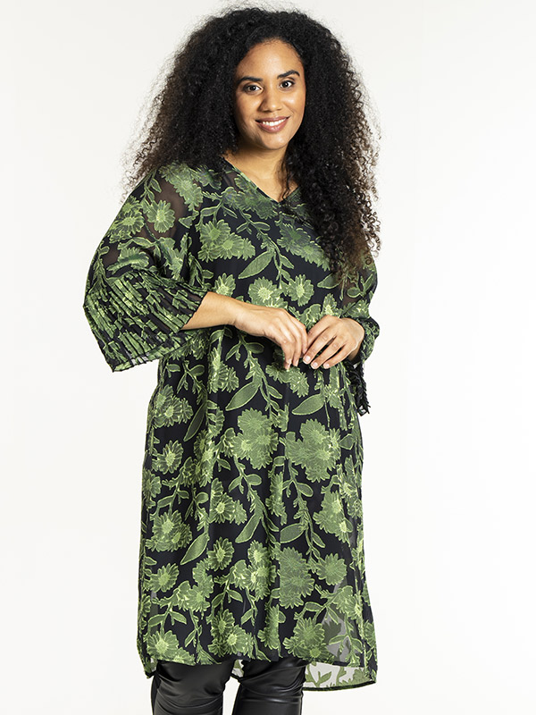 NATHALIE - Plus Size Mekko fra Studio