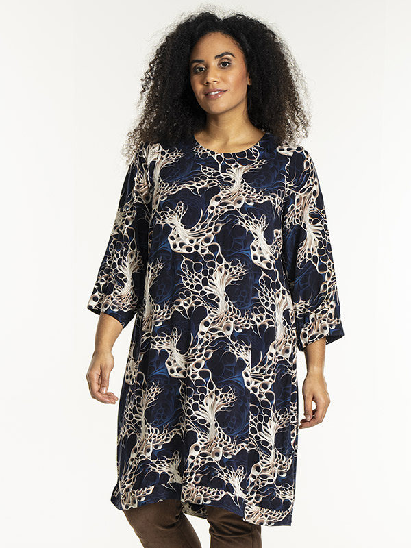 LONETTA - Plus Size Mekko fra Studio