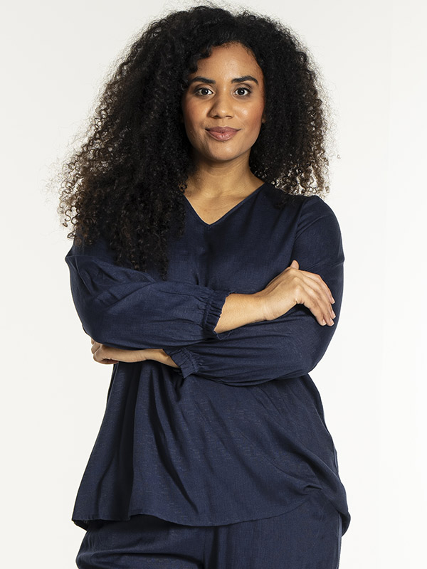 NALANI - Plus Size Pusero fra Studio