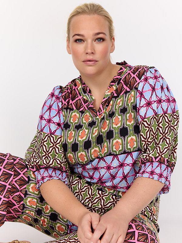 WA-MELIKA - Plus Size Pusero fra Wasabi Concept