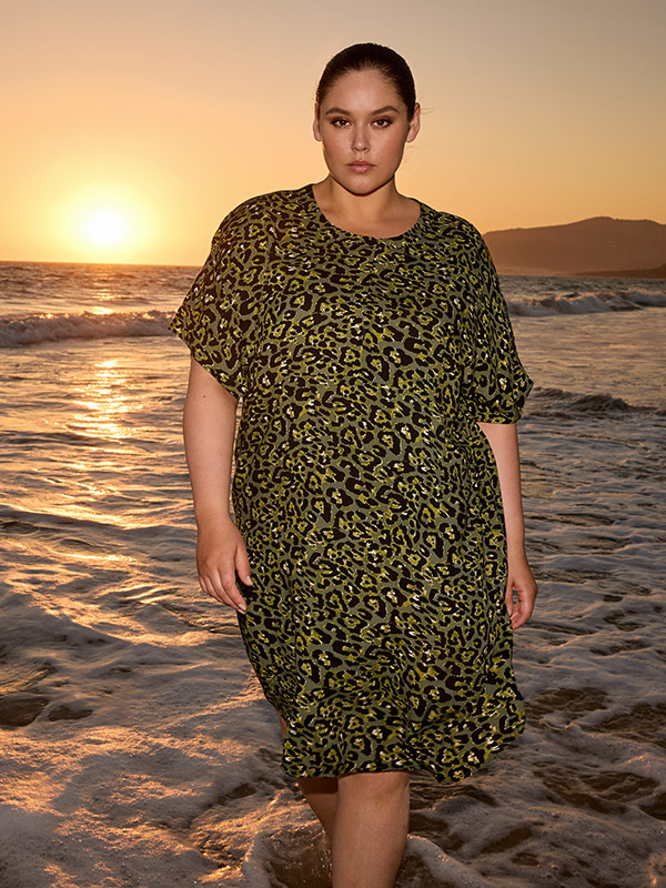 WA-MELINA - Plus Size Mekko fra Wasabi Concept